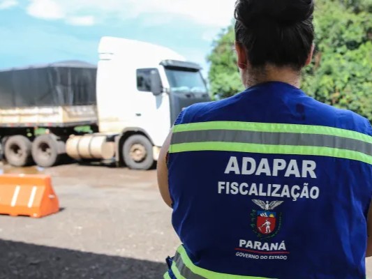 Servidores da Adapar aprovam indicativo de greve no Paraná